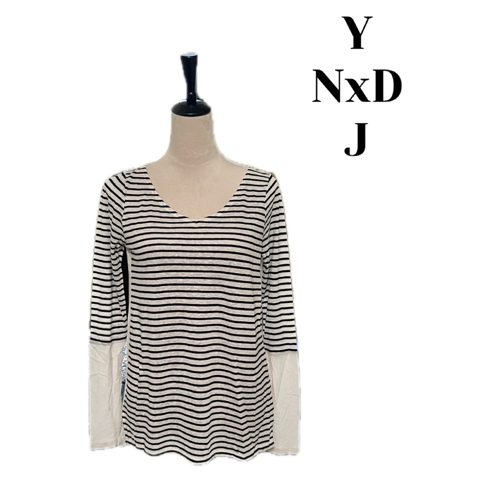 B7 NWT. NYDJ WOMEN’S STRIPPED LONG SLEEVE TOP SIZE S.